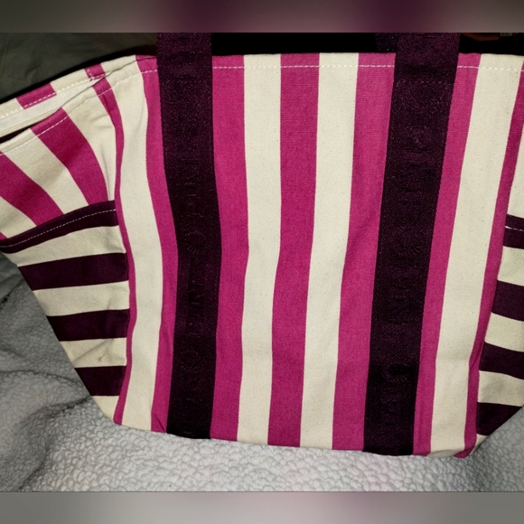 NWT***PINK 🩷 by Victoria Secret tote - Picture 9 of 12